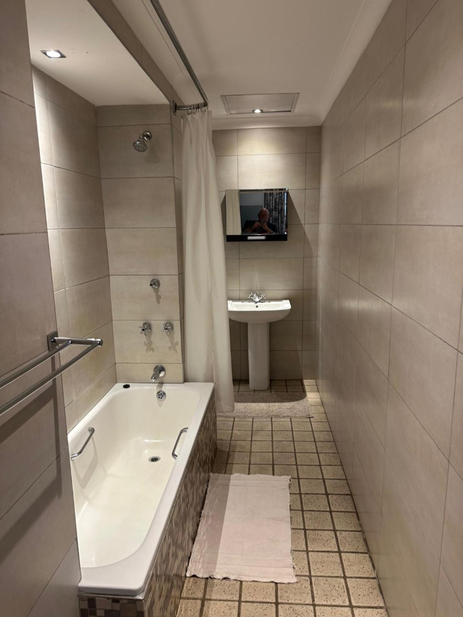 Melville Turret Guesthouse Йоганнесбурґ Екстер'єр фото