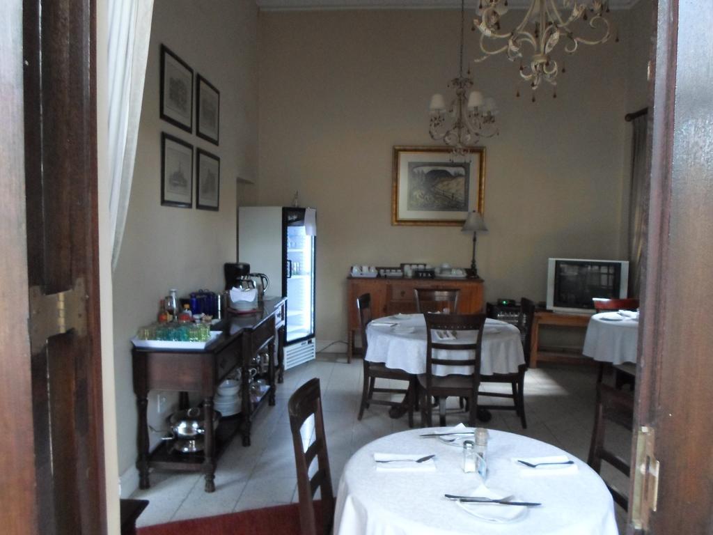 Melville Turret Guesthouse Йоганнесбурґ Екстер'єр фото