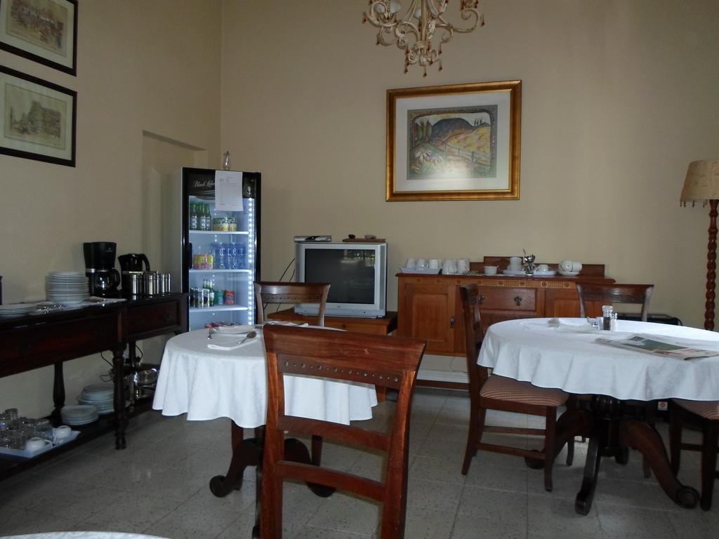 Melville Turret Guesthouse Йоганнесбурґ Екстер'єр фото
